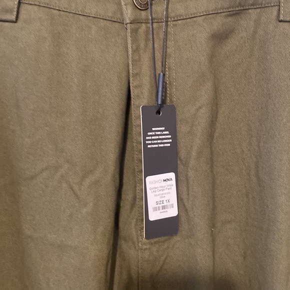 Fashion Nova Cargo Pants - Picture 6 of 7